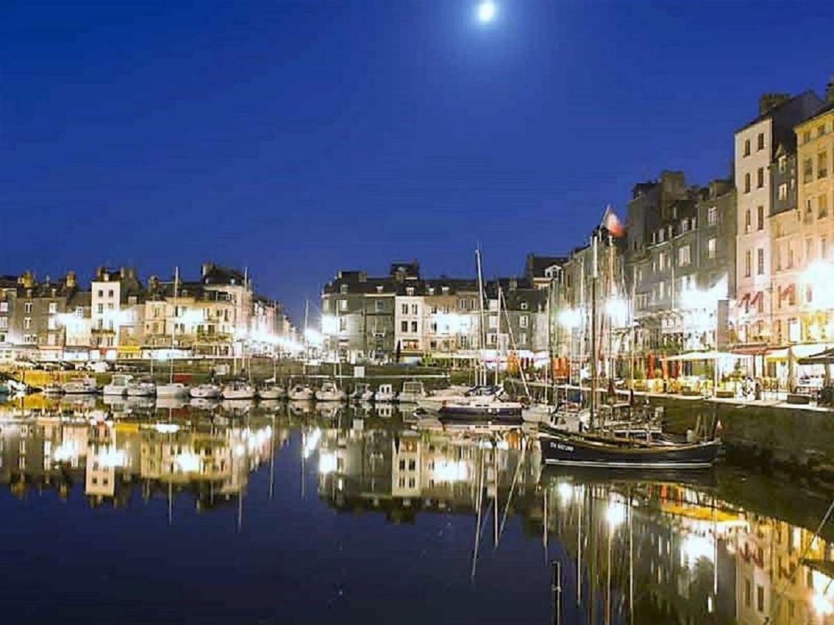 La Parenthese Du Capucin Apartment Honfleur Exterior photo